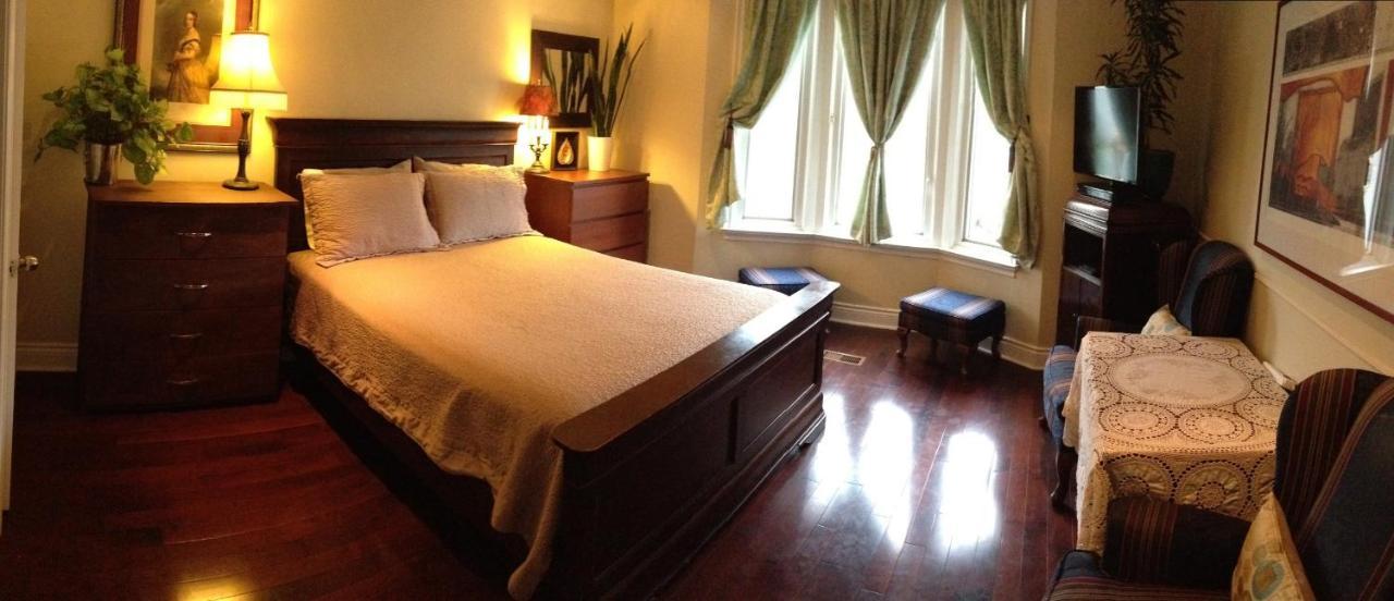 A Seaton Dream 2* Toronto